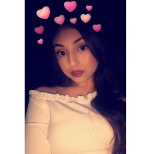 Meet your Posher, Viviana